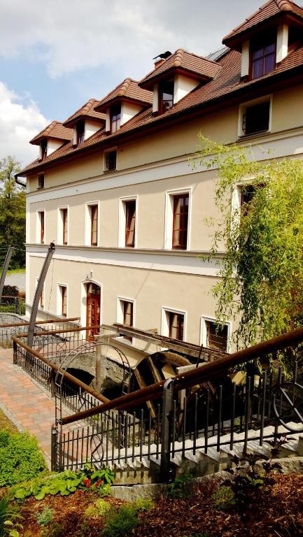 Pension Mlyn Stare Mitrovice Sedlec-Prcice Luaran gambar